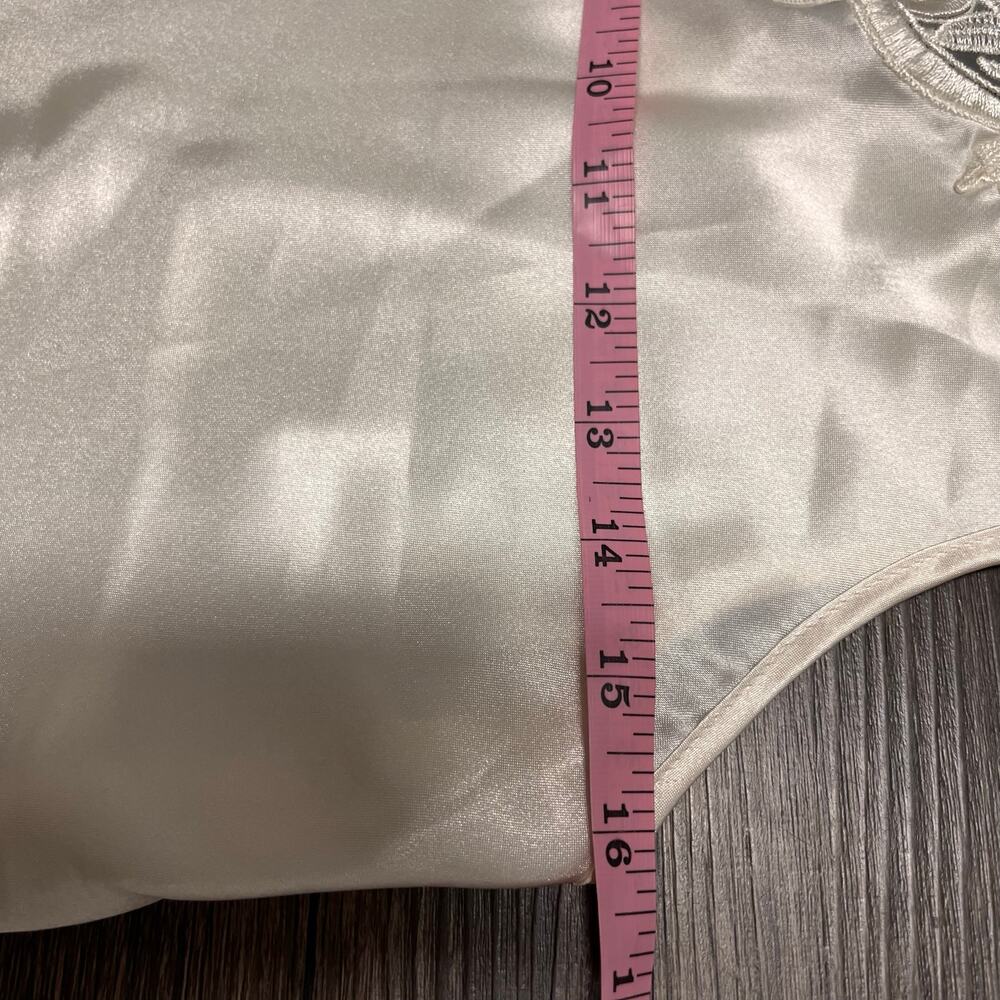 Vintage Y2K Secret Treasures Ivory Satin Lace Cami Coquette Top M Lingerie Tank - Picture 6 of 7